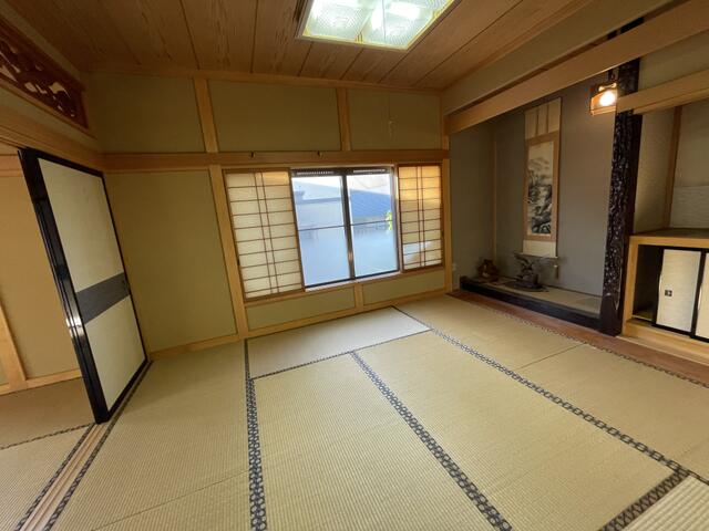 detached 秋田県山本郡三種町森岳字上台 地図を見る