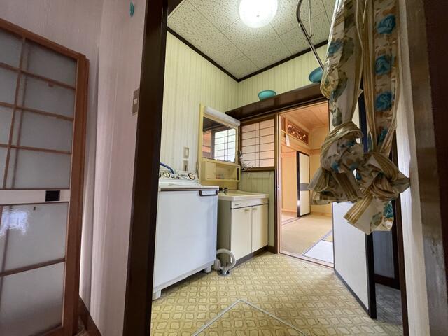 detached 秋田県山本郡三種町森岳字上台 地図を見る