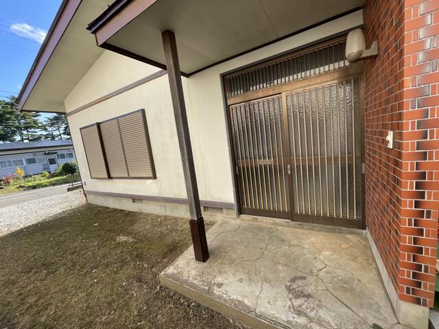 detached 秋田県山本郡三種町森岳字上台 地図を見る