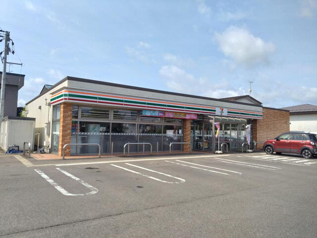 セブンイレブン北秋田鷹巣店 (369m)