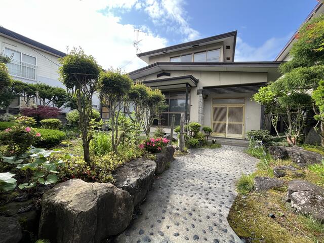 秋田県北秋田市の一戸建て | 780万円 | 5LDK | 328.89m² | Akiyama house finder