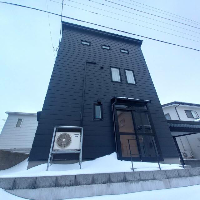 秋田県秋田市の一戸建て | 2500万円 | 2SLDK | 128.76m² | Akiyama house finder