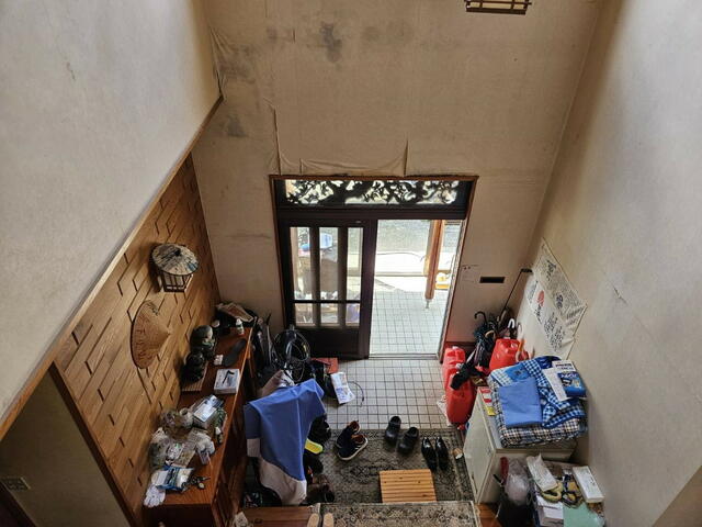 リビング以外の居室／吹き抜けです。開放感あふれる吹き抜けスペースです！お気軽にお／撮影日2024-07-25