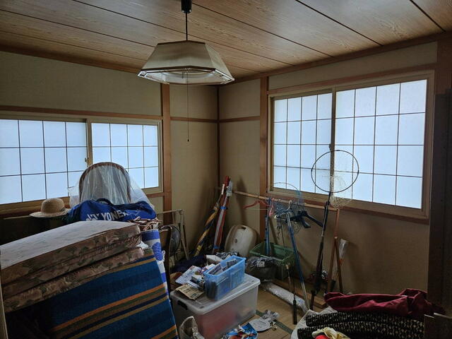 リビング以外の居室／２階洋室です。ごろんと寝っ転がりたくなるお部屋♪お気軽にお問／撮影日2024-07-25