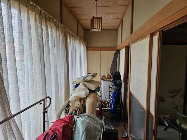 縁側です。日当たり良好です♪お気軽にお問い合わせ下さい。／撮影日2024-07-25