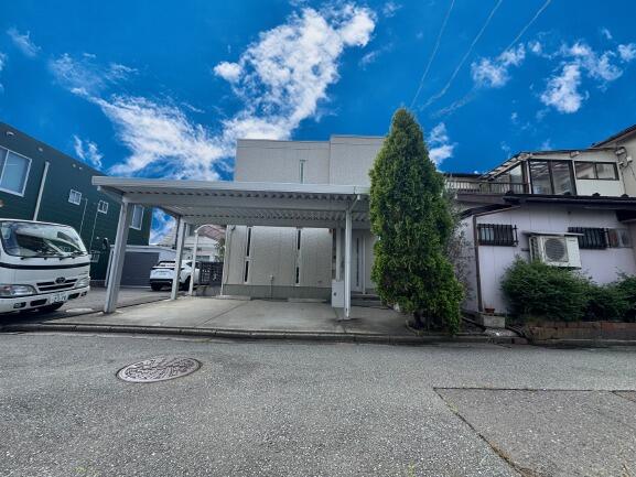 秋田県秋田市の一戸建て | 3480万円 | 4LDK | 137.85m² | Akiyama house finder