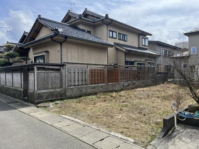 現地土地／北西側から撮影