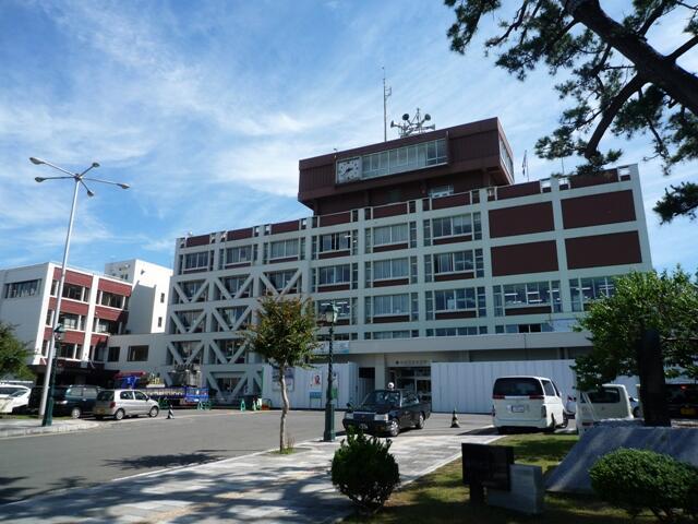 由利本荘市役所（本荘総合支所） (558m)
