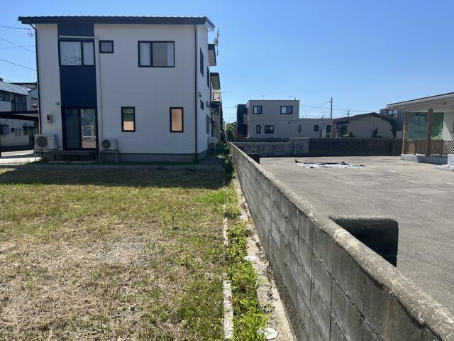 現地土地／北側隣地境界　上水道共同管埋設