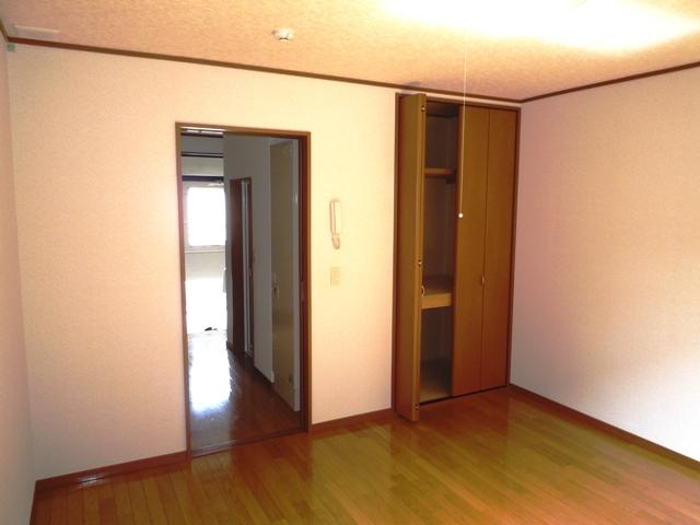 収納／居室収納