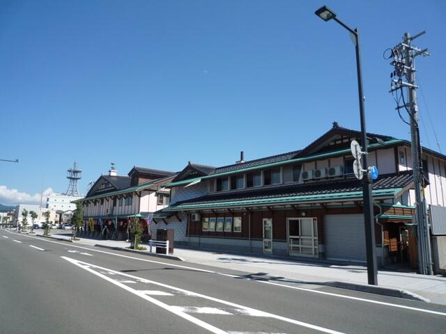 本荘保育園 (275m)