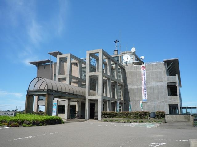 にかほ市役所象潟庁舎 (2,511m)