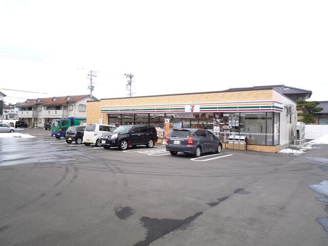 セブンイレブン由利本荘本田仲町店 (661m)