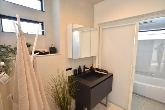 detached 秋田県男鹿市船越字内子 地図を見る