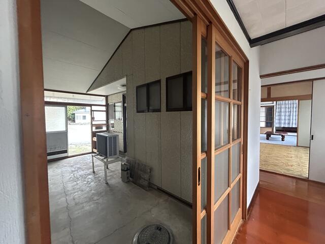 detached 秋田県山本郡三種町浜田字砂崎 地図を見る