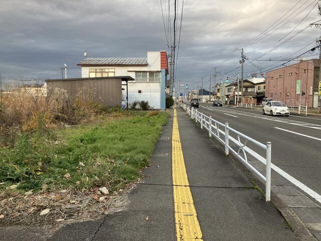 前面道路（東側）
