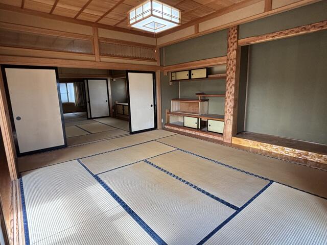 detached 秋田県南秋田郡五城目町字石田六ケ村堰添 地図を見る