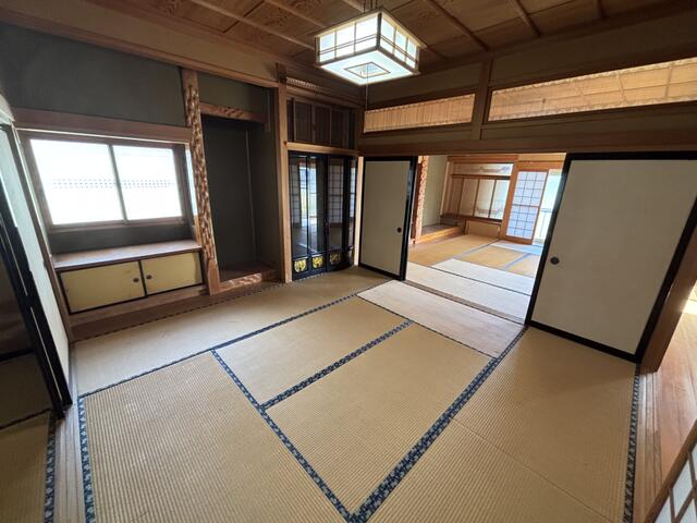detached 秋田県南秋田郡五城目町字石田六ケ村堰添 地図を見る