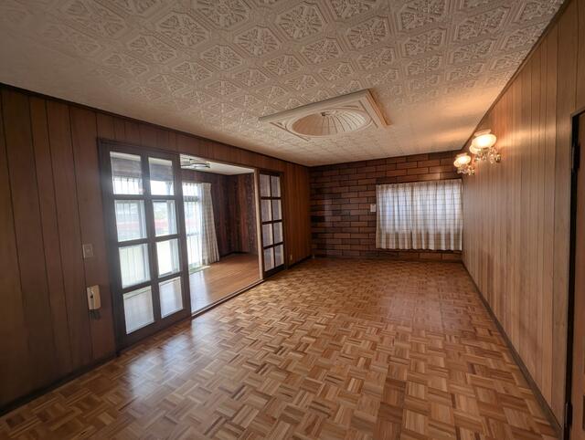 detached 秋田県雄勝郡羽後町西馬音内字本町 地図を見る