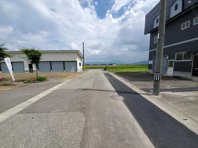 detached 秋田県雄勝郡羽後町字稲荷 地図を見る