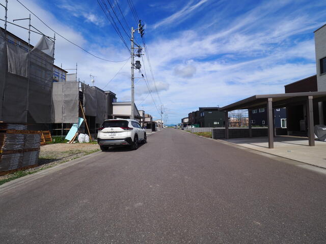 detached 秋田県横手市八幡字長者町 地図を見る