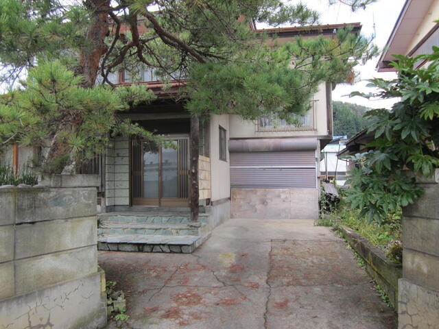 detached 山形県南陽市宮内 地図を見る