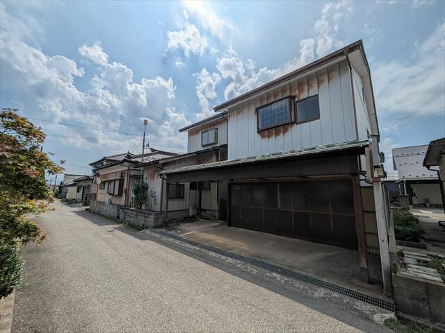 house for sale in 鶴岡市, Yamagata | ¥22,800,000 | 7DK | Akiyama house f…