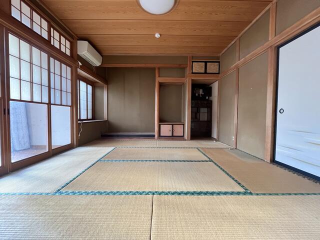 detached 山形県東置賜郡高畠町大字下和田 地図を見る