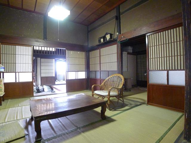 detached 山形県西村山郡朝日町大字宮宿 地図を見る