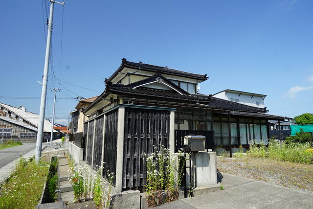 detached 山形県東田川郡庄内町余目字上朝丸 地図を見る
