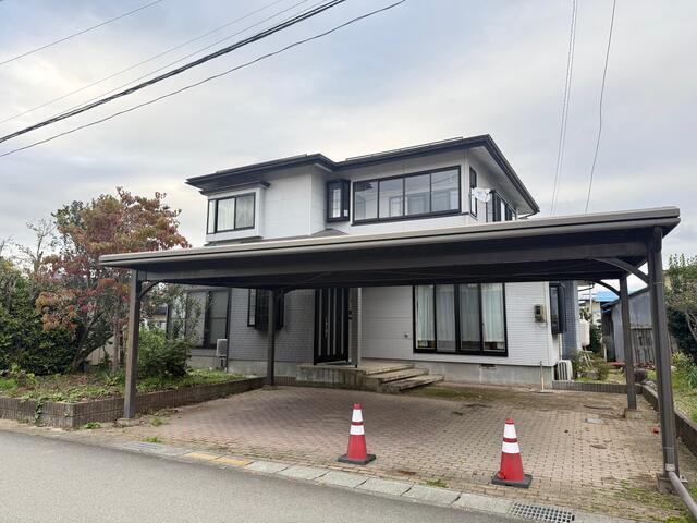 detached 山形県西村山郡河北町谷地字十二堂 地図を見る