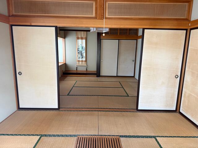 detached 山形県西村山郡河北町谷地字十二堂 地図を見る