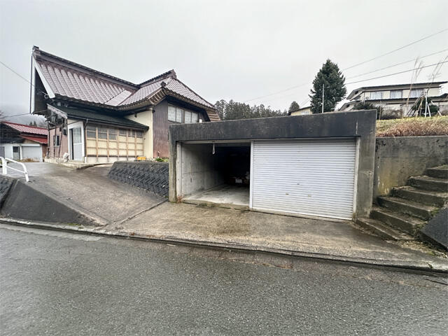 detached 山形県西村山郡西川町大字岩根沢 地図を見る
