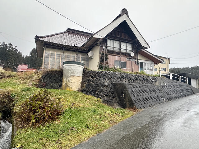 detached 山形県西村山郡西川町大字岩根沢 地図を見る