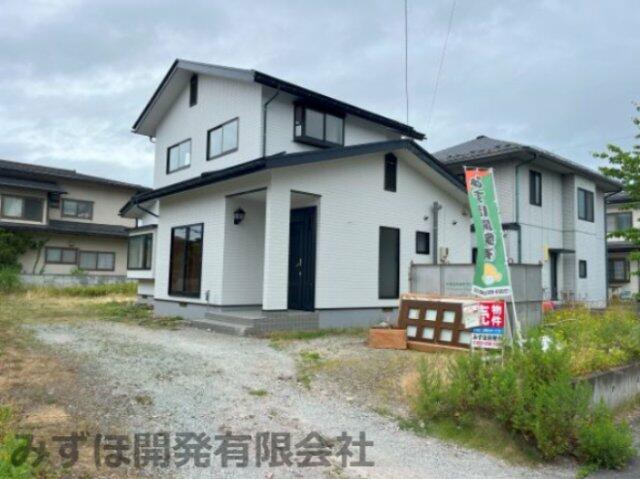 detached 山形県東村山郡山辺町近江 地図を見る