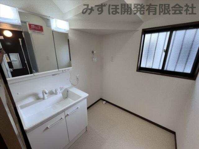 detached 山形県東村山郡山辺町近江 地図を見る