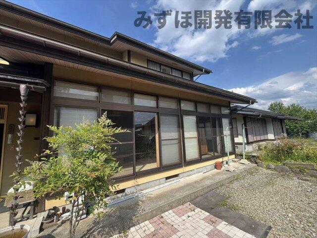 detached 山形県西村山郡河北町谷地字所岡 地図を見る