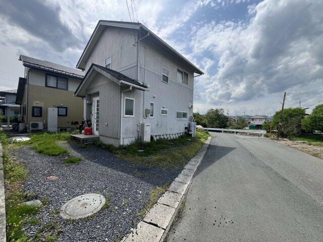 detached 山形県東村山郡中山町大字長崎 地図を見る