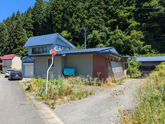 山形県米沢市の一戸建て | 280万円 | 6LDK | 409.36m² | Akiyama house finder