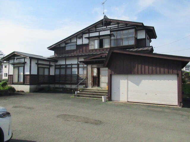 detached 山形県最上郡金山町大字金山 地図を見る