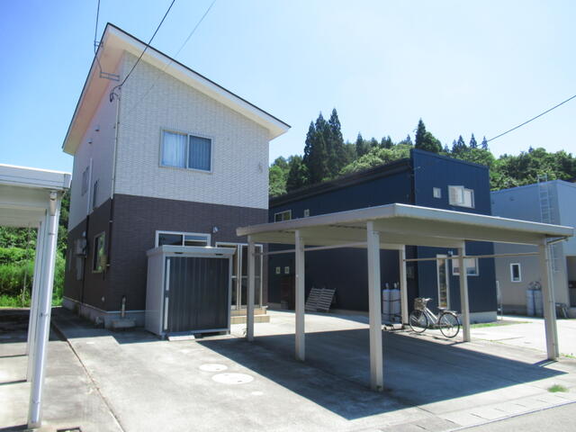 detached 山形県新庄市大字鳥越字南沢山神沢 地図を見る
