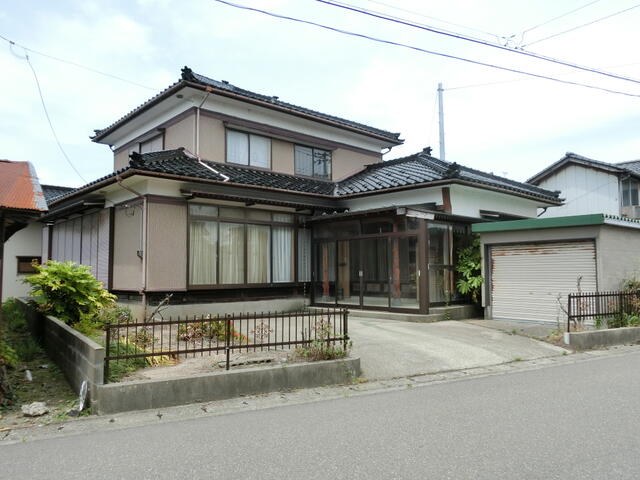 detached 山形県東田川郡庄内町余目字町 地図を見る