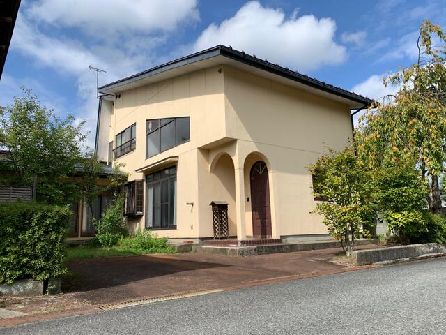 detached 山形県長井市神明町 地図を見る