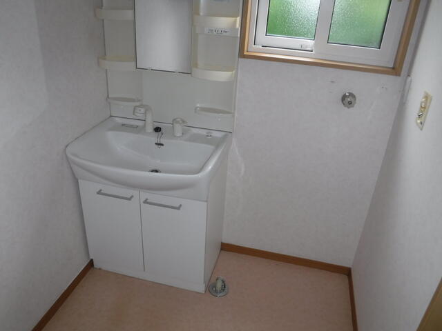 detached 山形県西置賜郡飯豊町大字萩生 地図を見る