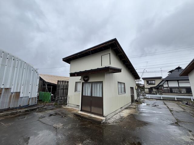 detached 山形県寒河江市字中河原 地図を見る