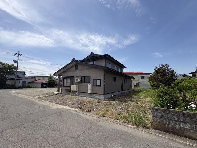 detached 山形県寒河江市大字清助新田字冨沢 地図を見る