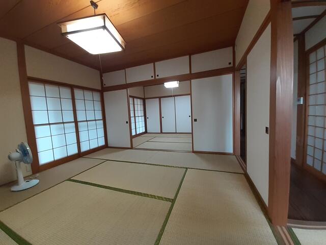 detached 山形県米沢市城西３丁目 地図を見る