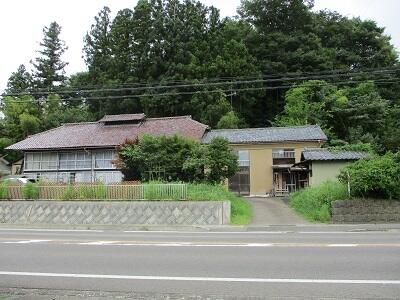 福島県伊達郡川俣町の一戸建て | 1300万円 | 8K | 1372m² | Akiyama house finder