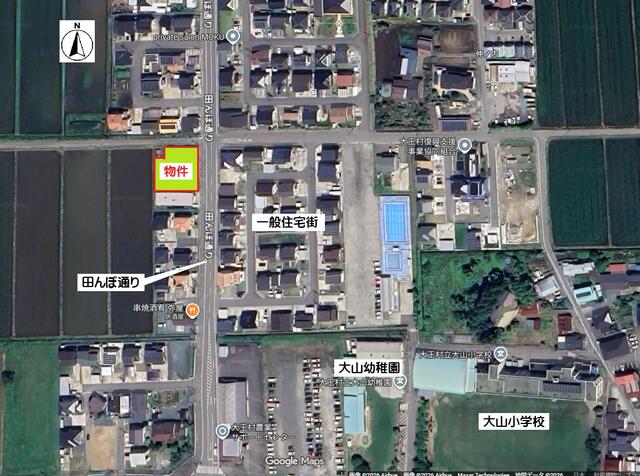 大山小学校との位置関係