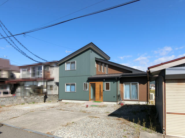 福島県会津若松市の一戸建て | 3500万円 | 2LDK | 331.24m² | Akiyama house finder